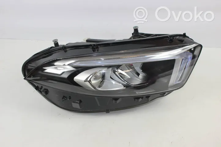 Mercedes-Benz A W177 AMG Lampa przednia A1779064005