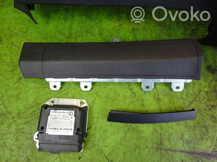 Infiniti Q30 Set airbag con pannello 