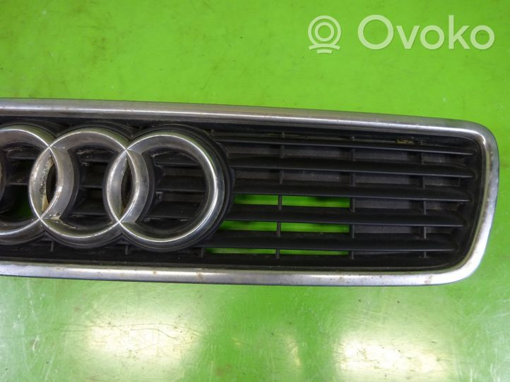 Audi A4 S4 B5 8D Front bumper upper radiator grill 8D0853651A