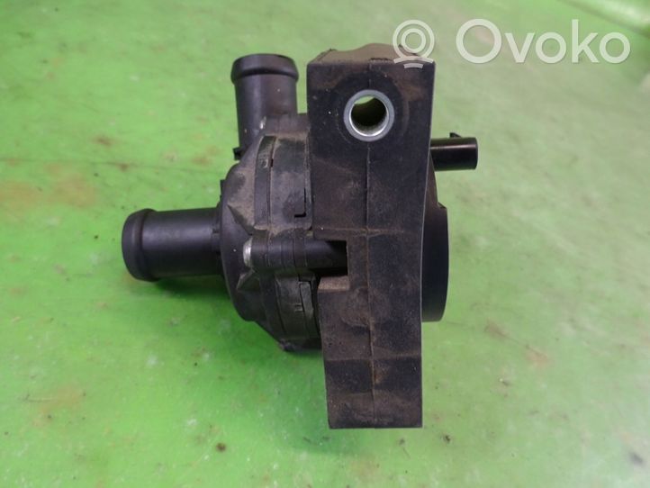 Skoda Rapid (120G, 130G, 135G) Electric auxiliary coolant/water pump 5Q0965567