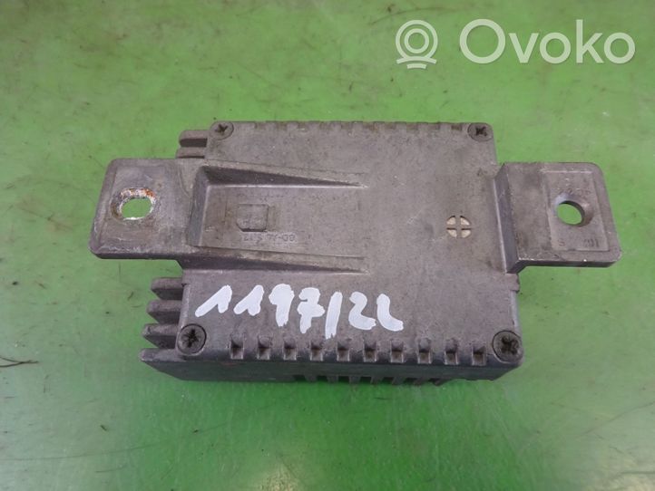 Mercedes-Benz A W168 Module de commande de ventilateur A0275458032