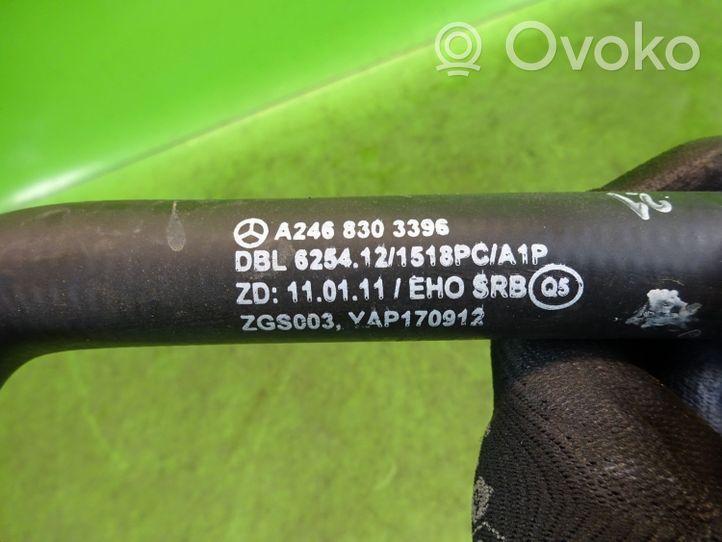 Infiniti Q30 Moottorin vesijäähdytyksen putki/letku A2468303396