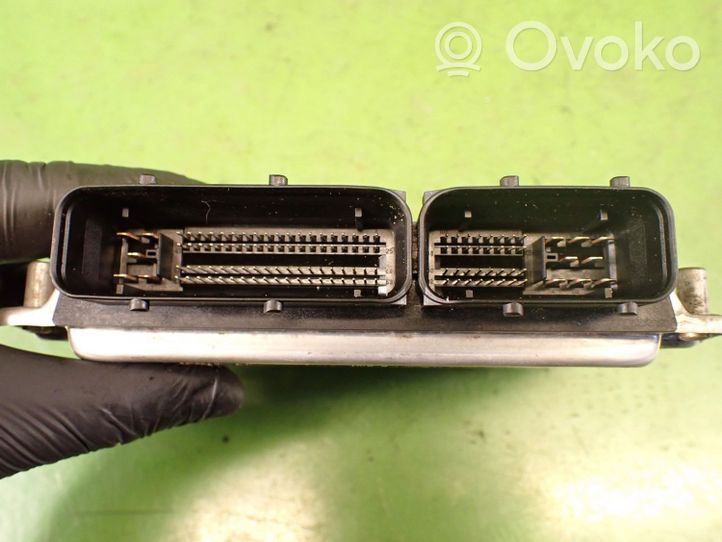 Audi A2 Unité de commande, module ECU de moteur 045906019G 0281010220