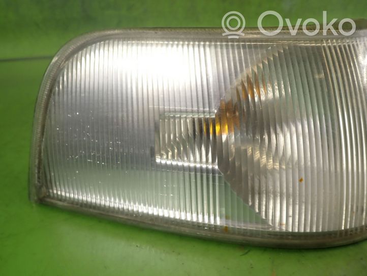 Volvo 960 Front indicator light 9178224