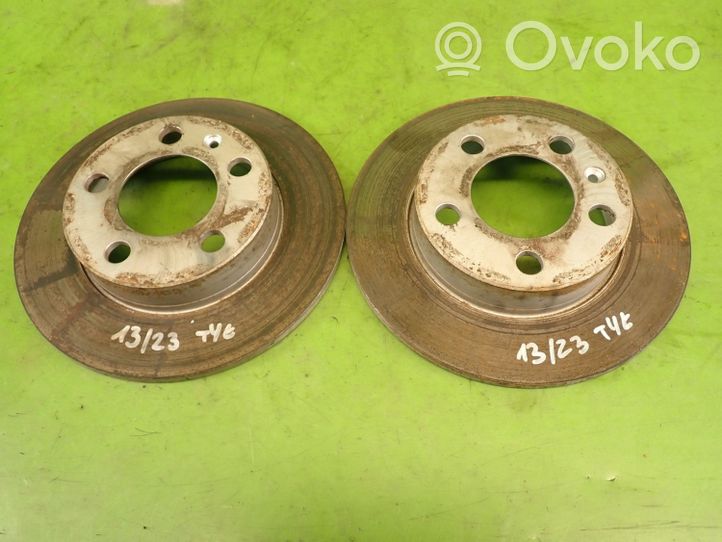 Volkswagen Bora Aizmugurējais bremžu disks 1036068