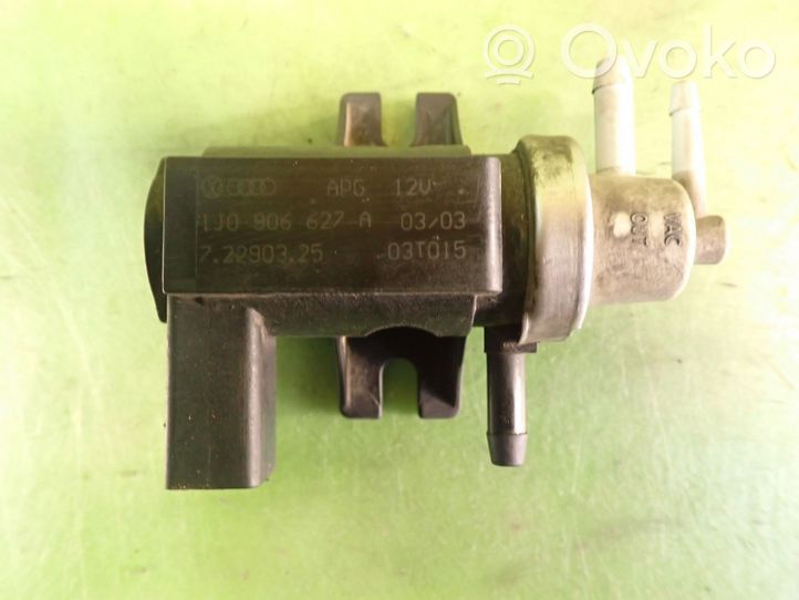 Volkswagen Golf IV Breather valve 1J0906627A