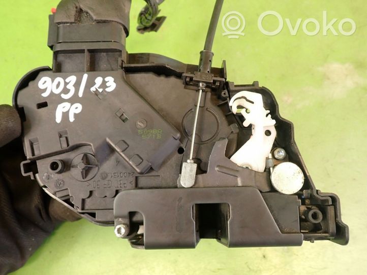 Volvo C30 Serrure de porte avant 30799303 10 PIN