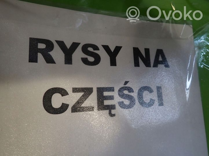 Opel Astra H Błotnik przedni 