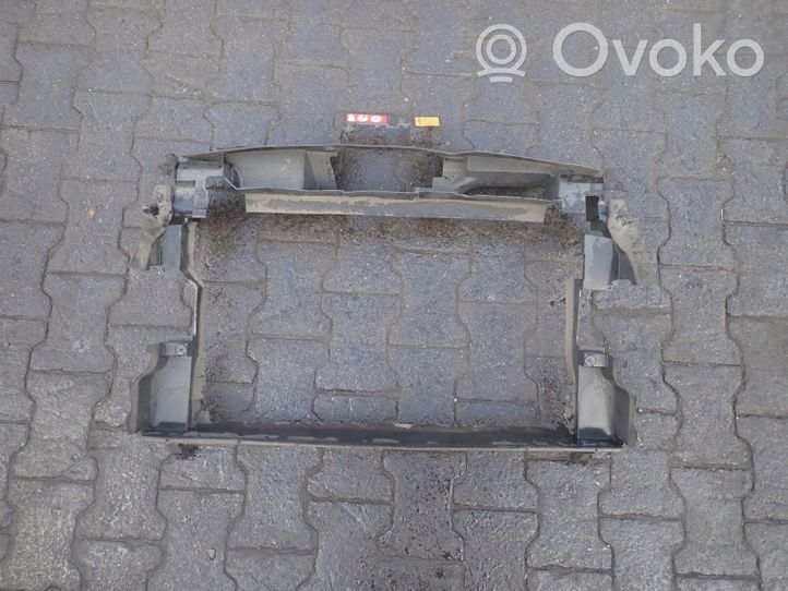 Mercedes-Benz A W168 Staffa di montaggio del radiatore A0019890803