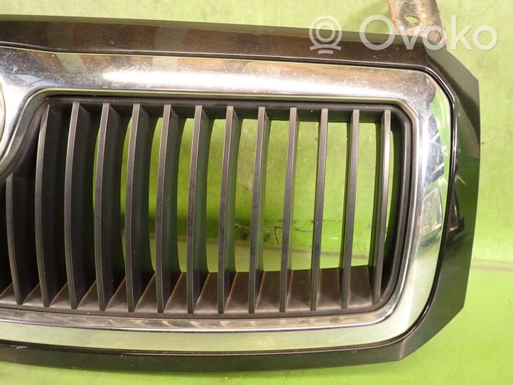 Skoda Fabia Mk1 (6Y) Grille calandre supérieure de pare-chocs avant 6Y0853668