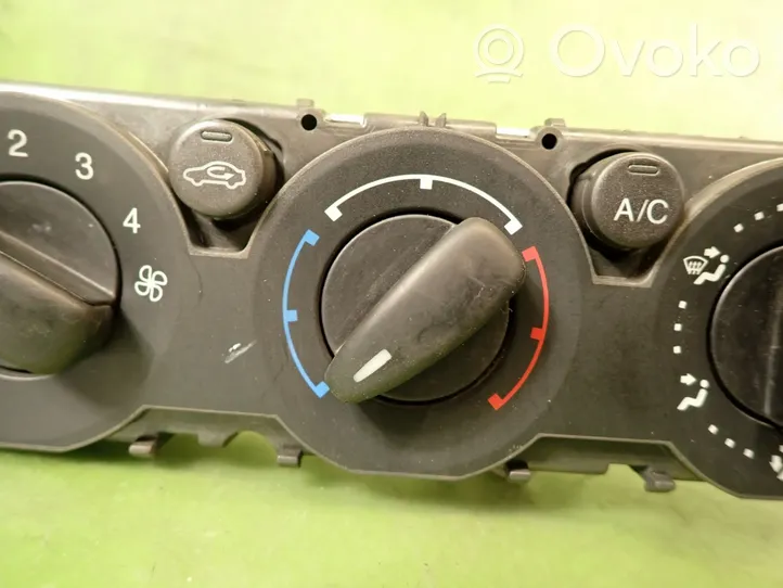 Ford Focus Verkleidung Bedieneinheit Klimaanlage / Heizung 7M5T-19980-AA