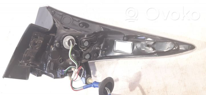 Toyota Prius (XW50) Luz trasera/de freno 8156047281