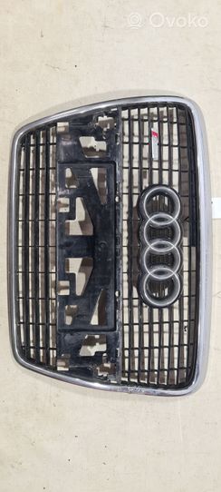 Audi A6 S6 C6 4F Grille calandre supérieure de pare-chocs avant 4F0853651