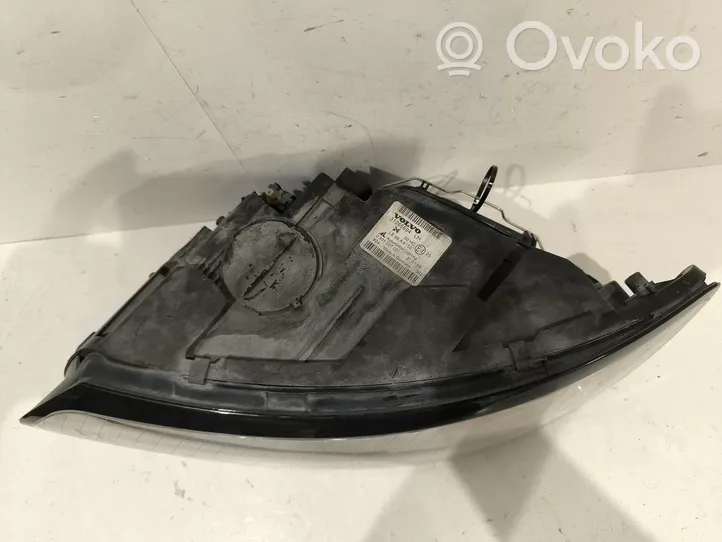 Volvo V50 Lampa przednia 31265694