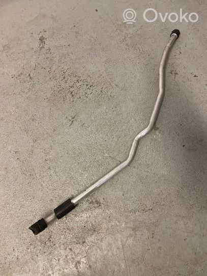 Mercedes-Benz SL R231 Engine coolant pipe/hose A2318300500