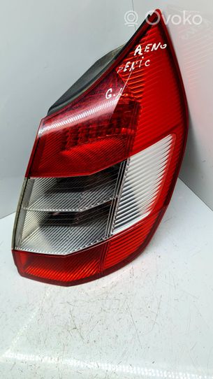 Renault Scenic II -  Grand scenic II Rear/tail lights 8200493375