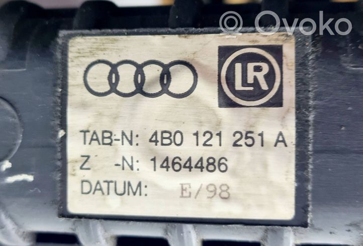 Audi A6 S6 C5 4B Jäähdyttimen lauhdutin 4B0121251A