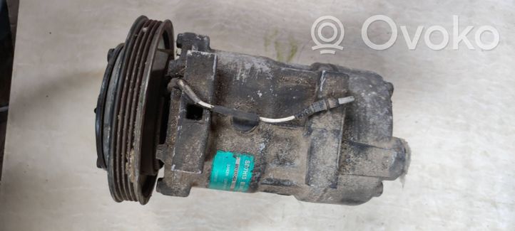 Renault Safrane Ilmastointilaitteen kompressorin pumppu (A/C) 8809203404