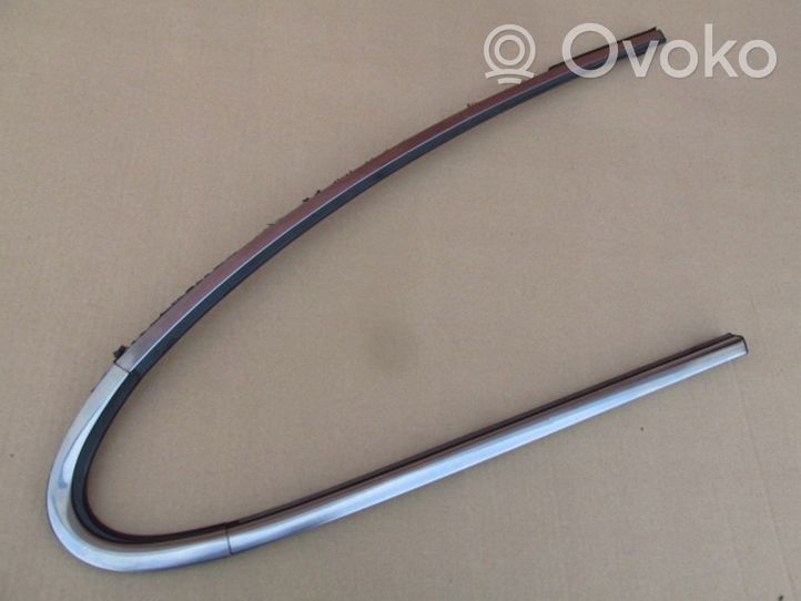 Honda CR-V Rear side glass trim 