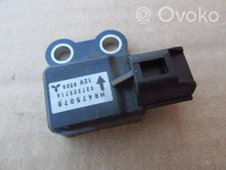 Mitsubishi Pajero Sensore di livello faro/fanale MR475078