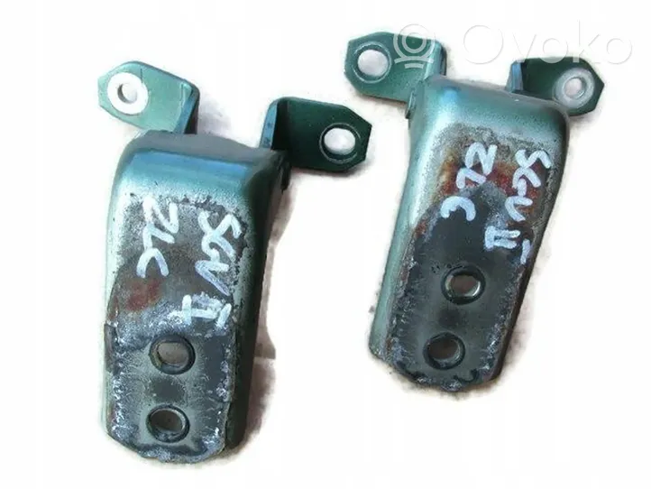 Suzuki Vitara (LY) Front door hinge set Grand