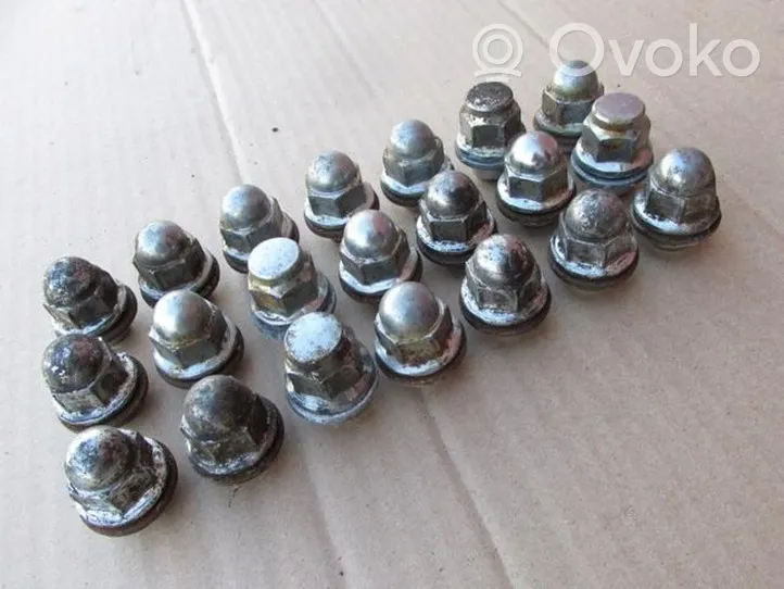 Mitsubishi Pajero Sport I Nuts/bolts 