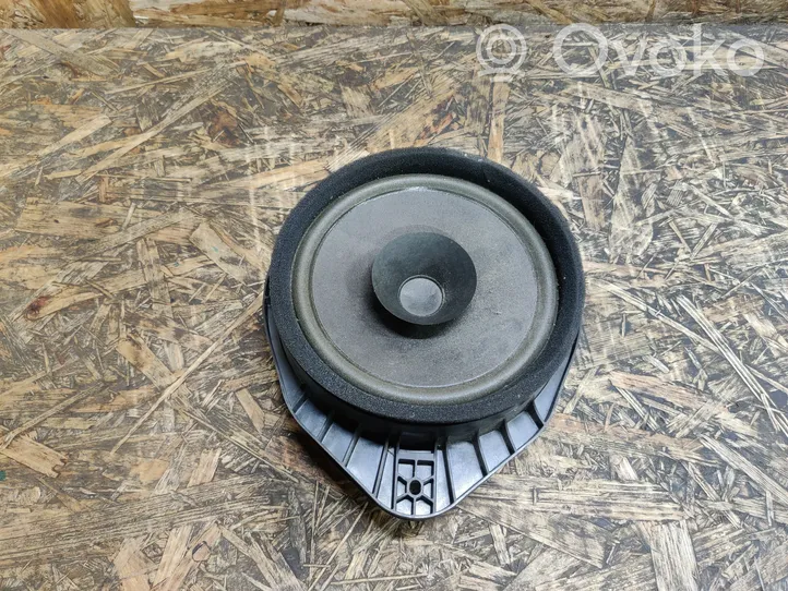 Opel Astra J Enceinte de porte arrière 23206190