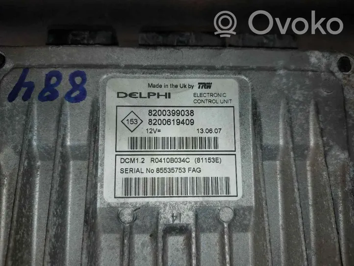 Nissan Note (E11) Calculateur moteur ECU 8200399038