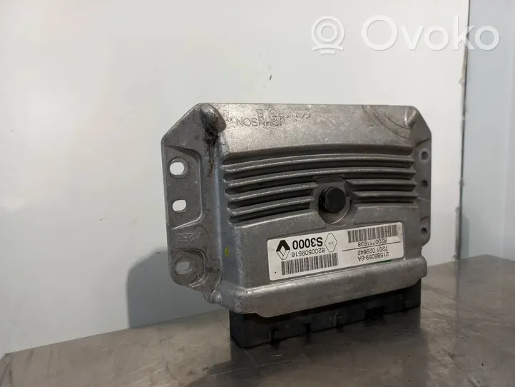 Renault Megane II Sterownik / Moduł ECU 8200509516