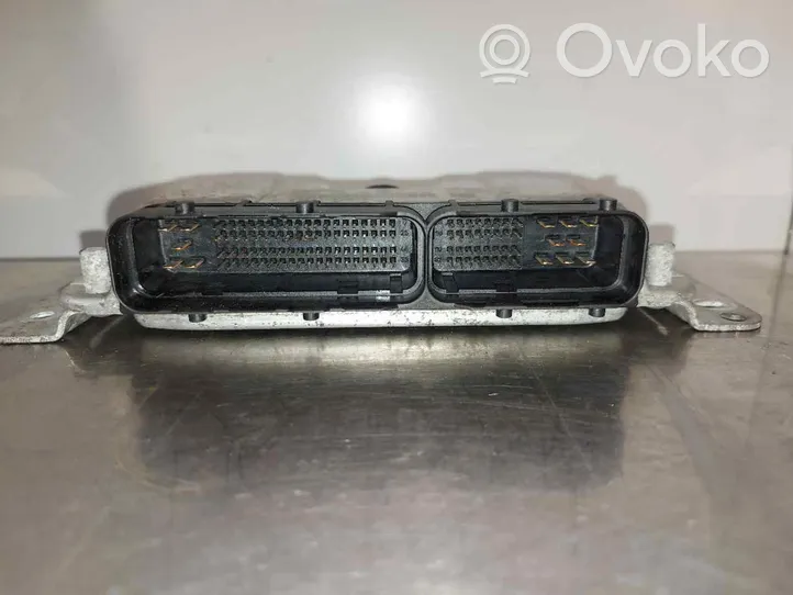 Toyota Aygo AB10 Dzinēja vadības bloks 896610H012