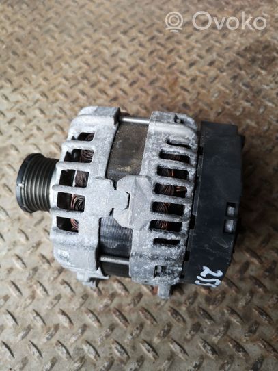 Audi A5 8T 8F Generatore/alternatore 04L903017E