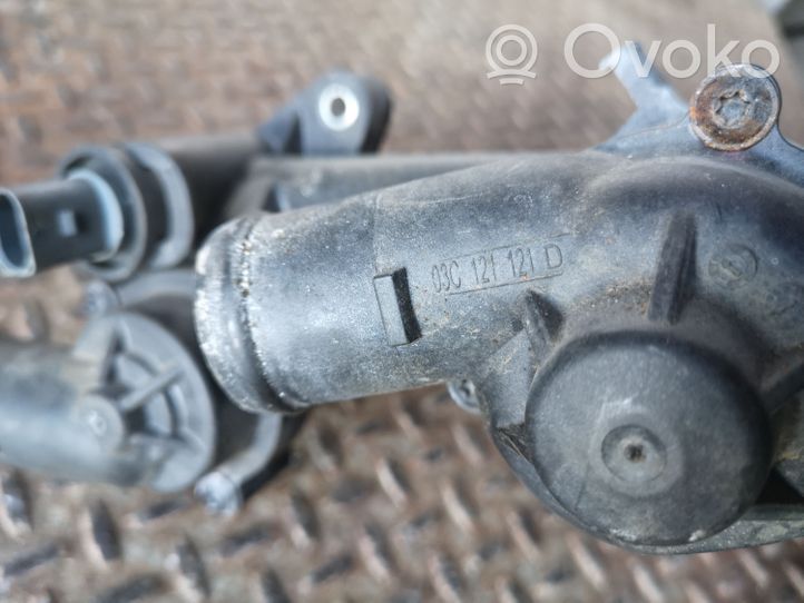 Skoda Yeti (5L) Termostat / Obudowa termostatu 03C121121D