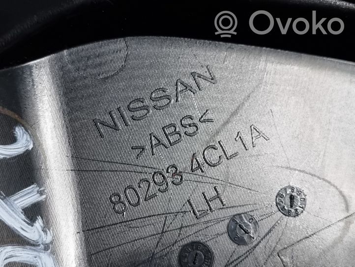 Nissan X-Trail T32 Listwa / Uszczelka szyby drzwi przednich 802934CL1A