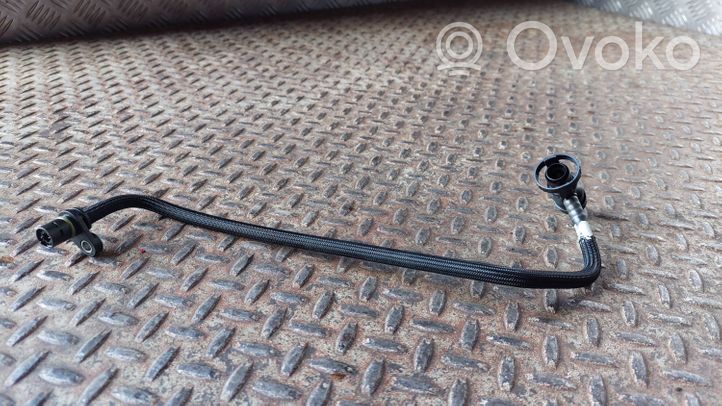 BMW 5 G30 G31 Unterdruckleitung / Unterdruckschlauch 8645343