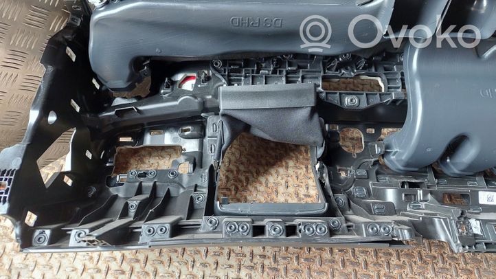 Mercedes-Benz A W177 Tableau de bord A1776806202