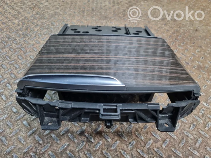 BMW 5 G30 G31 Daiktadėžė centrinės konsolės 9330629