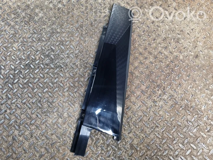 Mercedes-Benz A W177 Rivestimento modanatura del vetro della portiera posteriore A1777320200