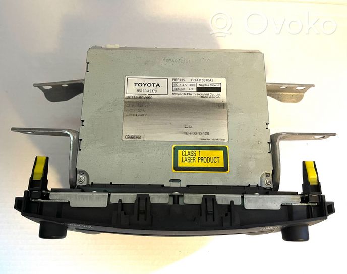 Toyota RAV 4 (XA30) Panel / Radioodtwarzacz CD/DVD/GPS 8611360V660