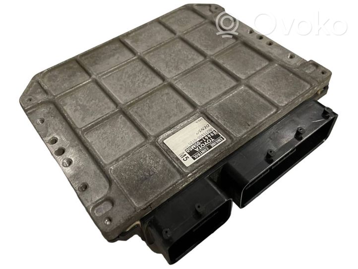 Toyota Avensis T270 Calculateur moteur ECU 8966105M50