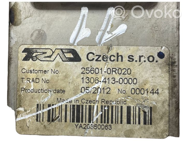 Toyota Avensis T270 Refroidisseur de vanne EGR 256010R020