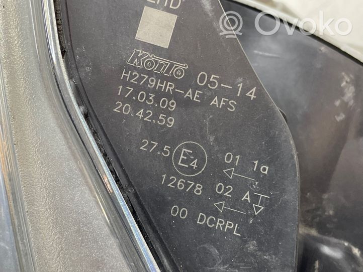 Toyota Avensis T270 Lampa przednia H279HRAE