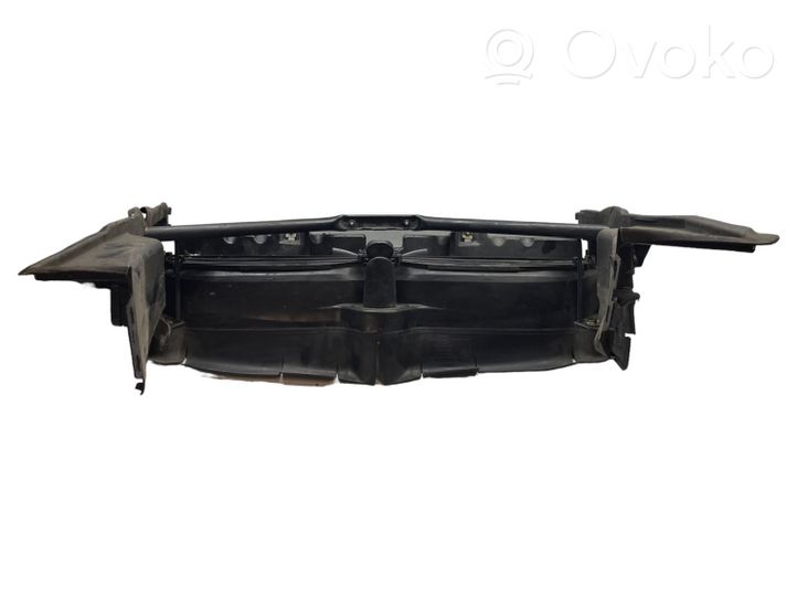 BMW 5 E60 E61 Staffa del pannello di supporto del radiatore 7050537