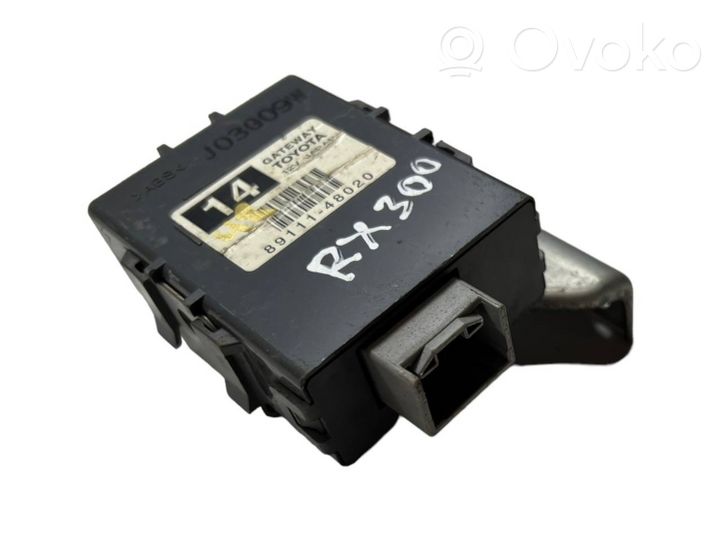 Lexus RX 300 Moduł sterowania Gateway 8911148020