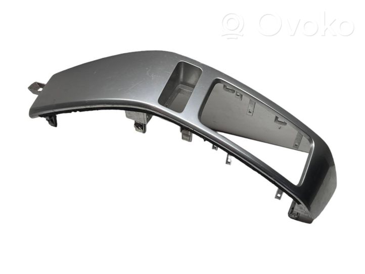 Toyota Land Cruiser (J120) Rivestimento del pannello 5501160010