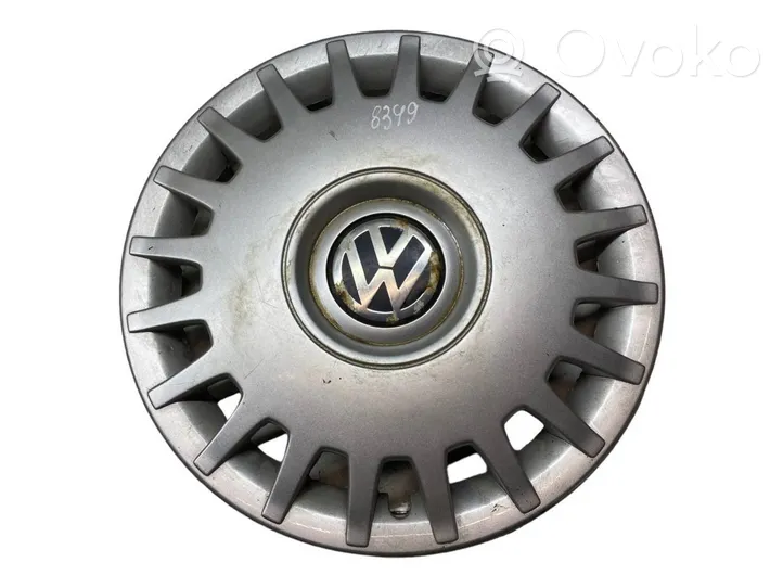 Volkswagen Golf IV R15 wheel hub/cap/trim 1J0601147H