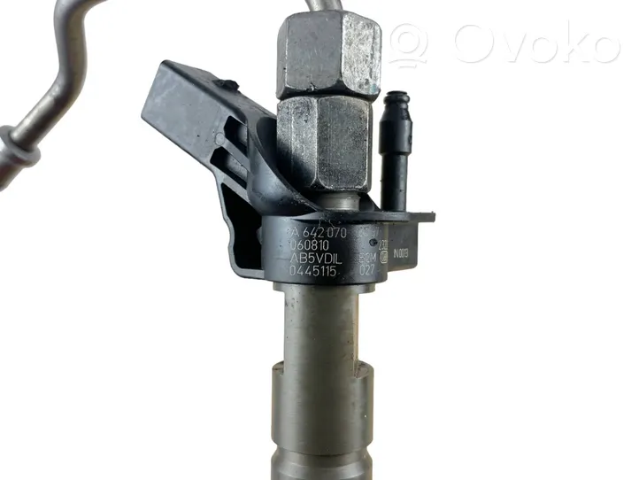 Mercedes-Benz ML W164 Fuel injector A6420700587