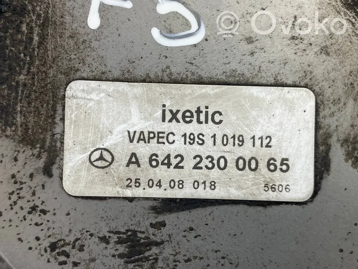 Mercedes-Benz CLK A209 C209 Pompe à vide A6422300065