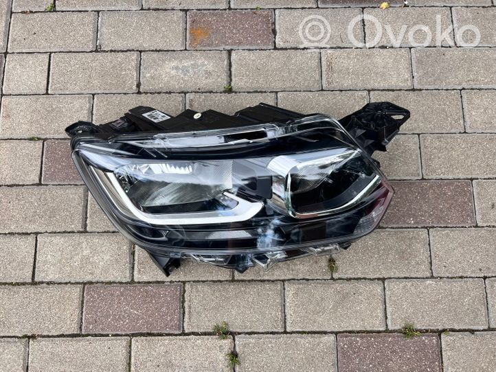 Citroen Berlingo Lampa przednia 9816824780