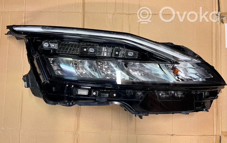 Nissan Qashqai J12 Phare frontale 1008D02G