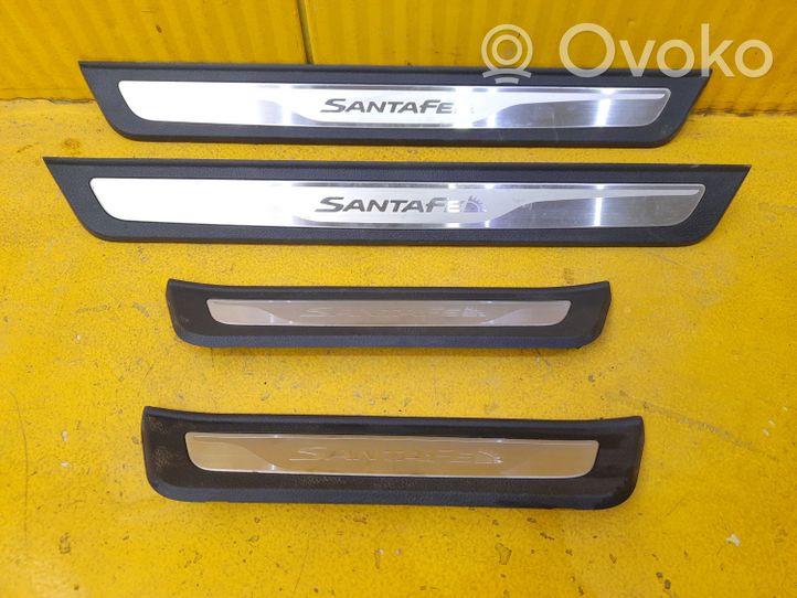 Hyundai Santa Fe Listwa progowa 858842W500585742W50085888